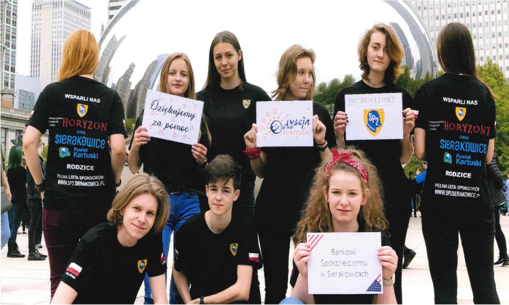 Uczniowie ze Szkoły Podstawowej nr 2 z podziękowaniem